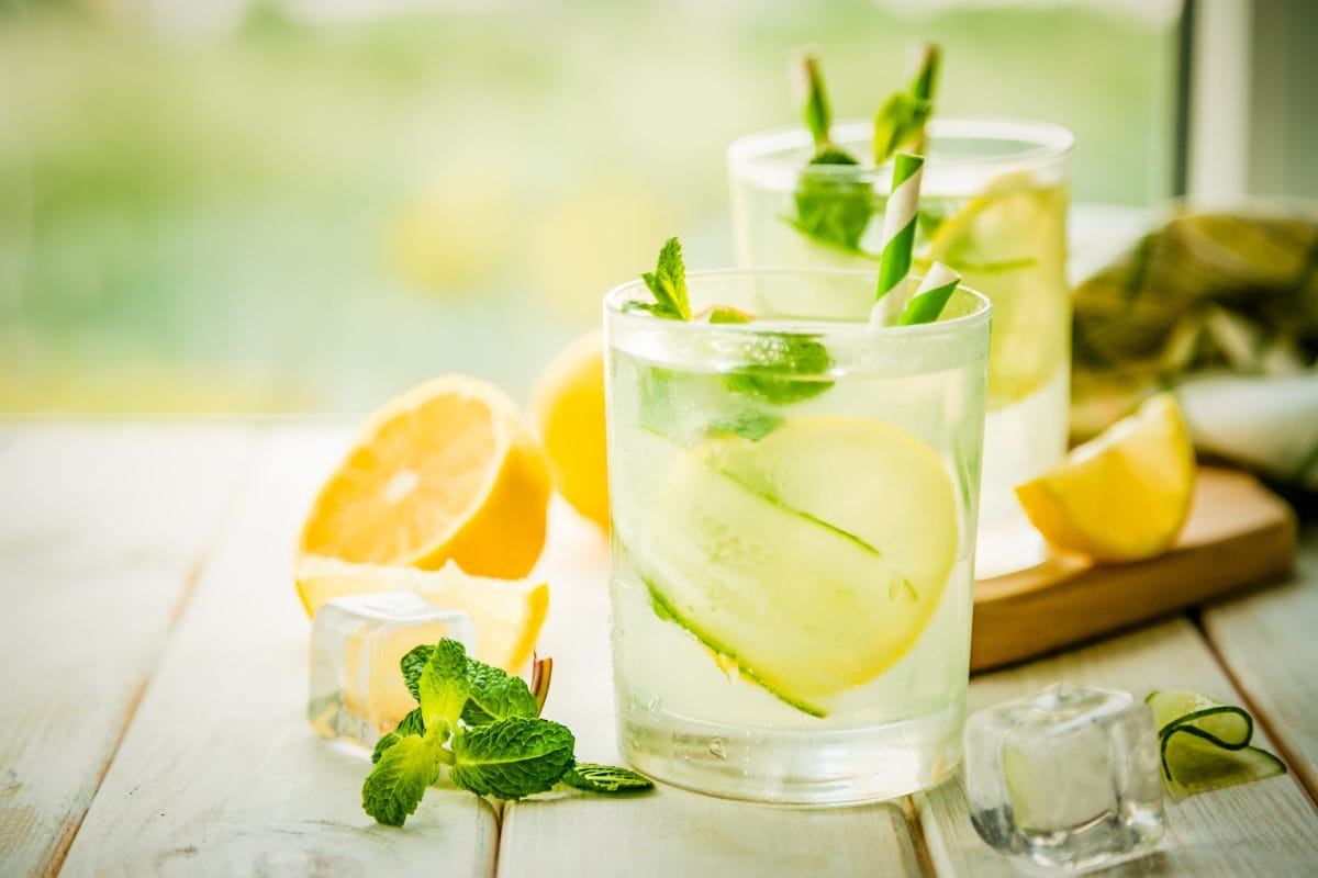 Lemoniada z cytryny i pomarańczy - przepis i inne wariacje