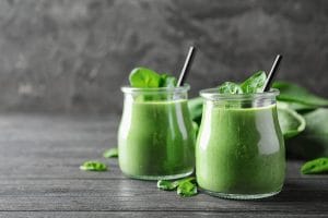 Najlepsze smoothie ze szpinakiem - przepisy