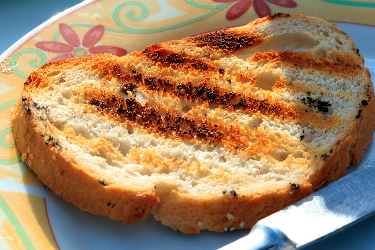 Grillowane pieczywo – przepisy na smakowite grzanki