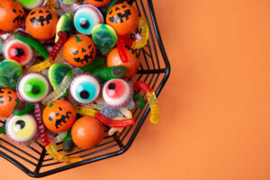 Słodycze na Halloween: Jakie łakocie wybrać na straszny wieczór?