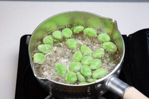 Jak ugotować mrożony bób? Poradnik krok po kroku