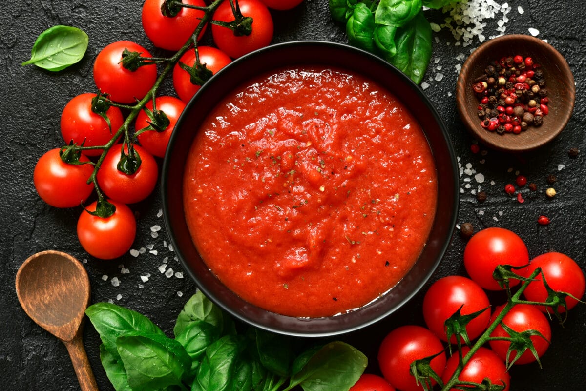 Passata pomidorowa - z czym najlepiej smakuje?