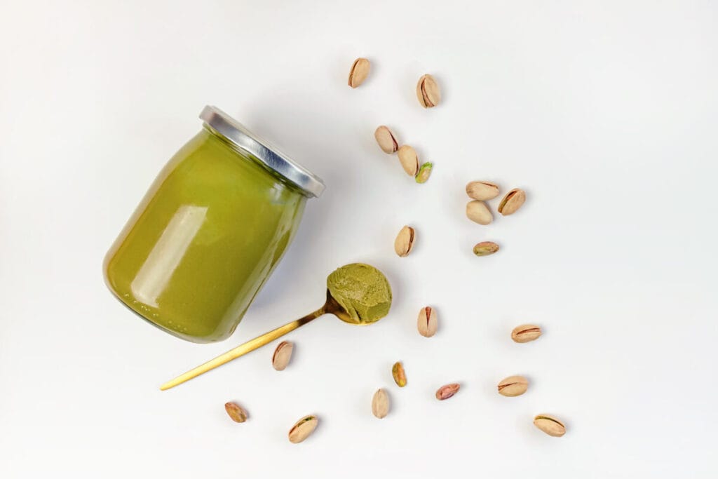 3. Krem z pistacji z białą czekoladą