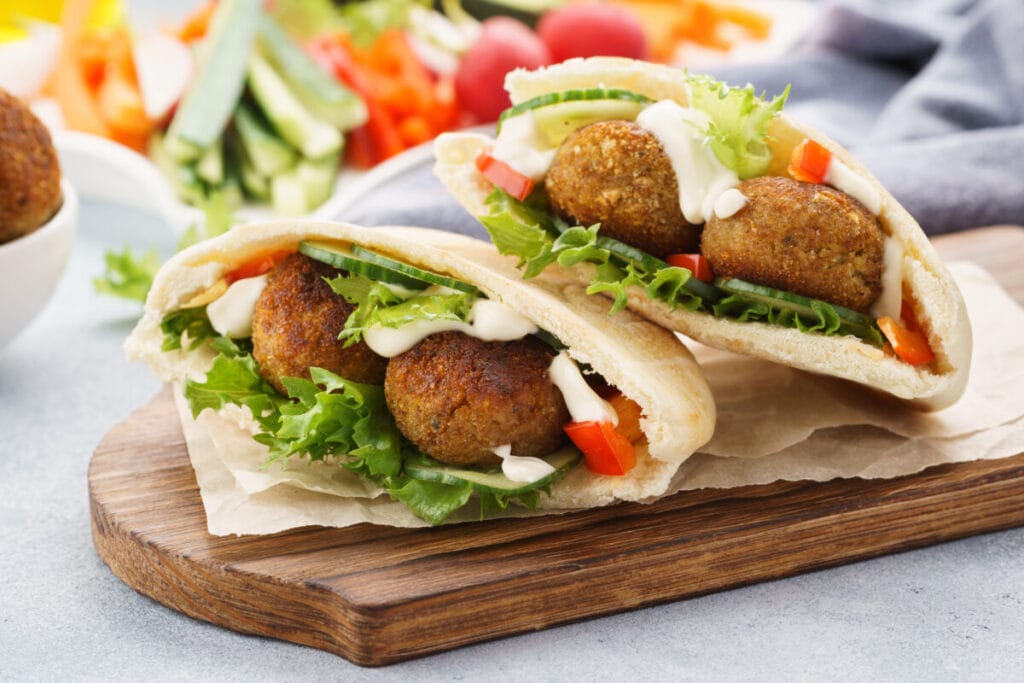 1. Falafel w picie